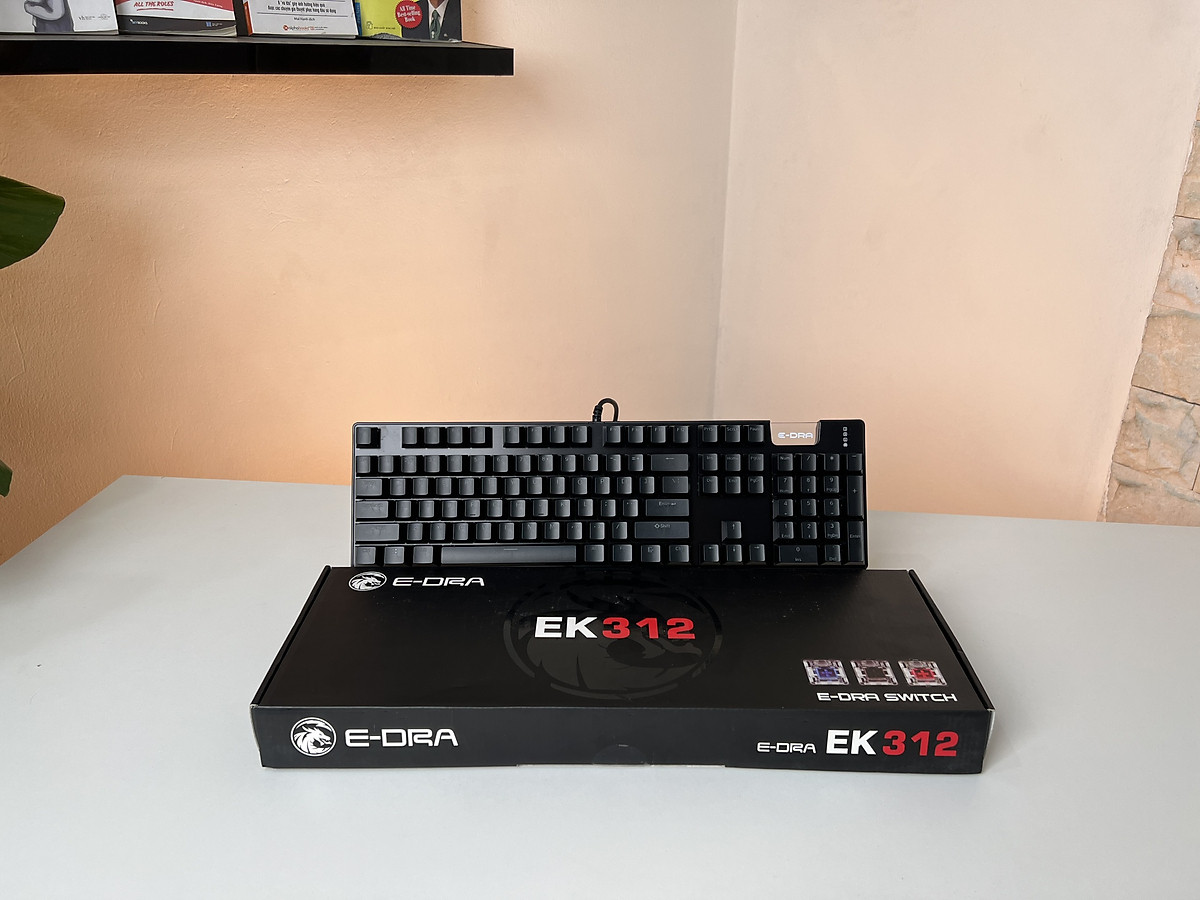 Bàn phím cơ E-DRA EK312 Black Blue switch