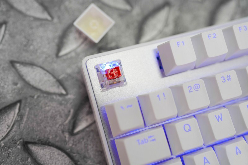 Bàn phím cơ E-DRA EK312 White blue switch