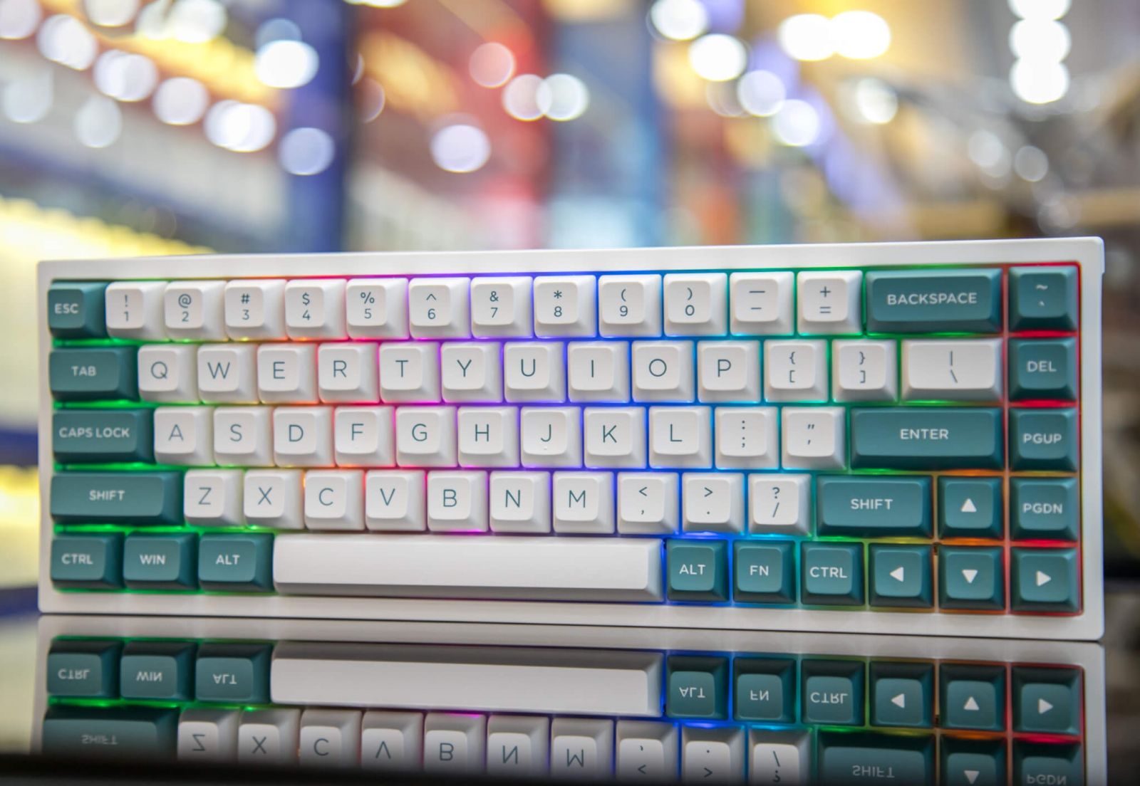 Bàn phím cơ FL-Esports FL680SAM Aqua Green Wireless Gateron Cap White switch