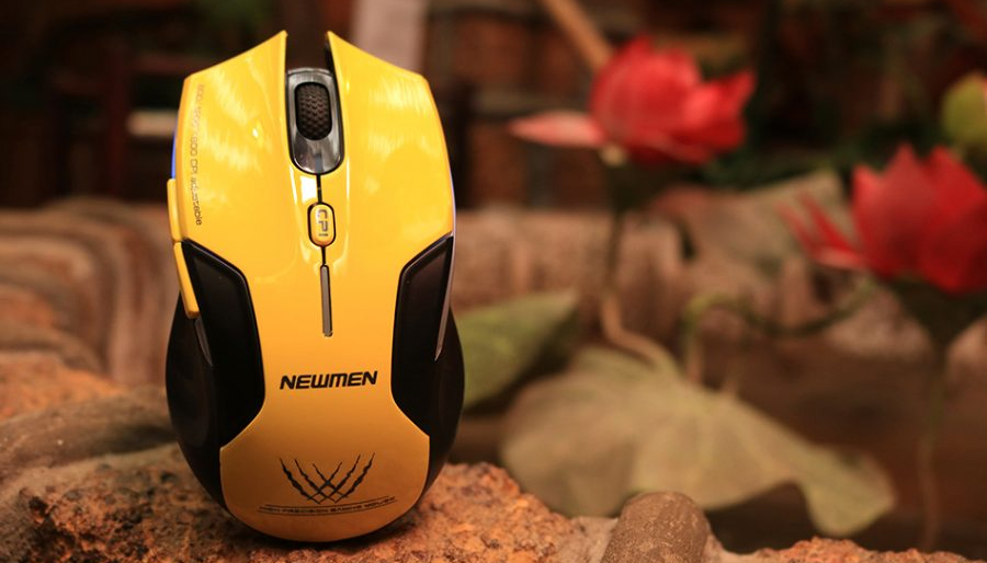 Thiết kế trên chuột máy tính E500.